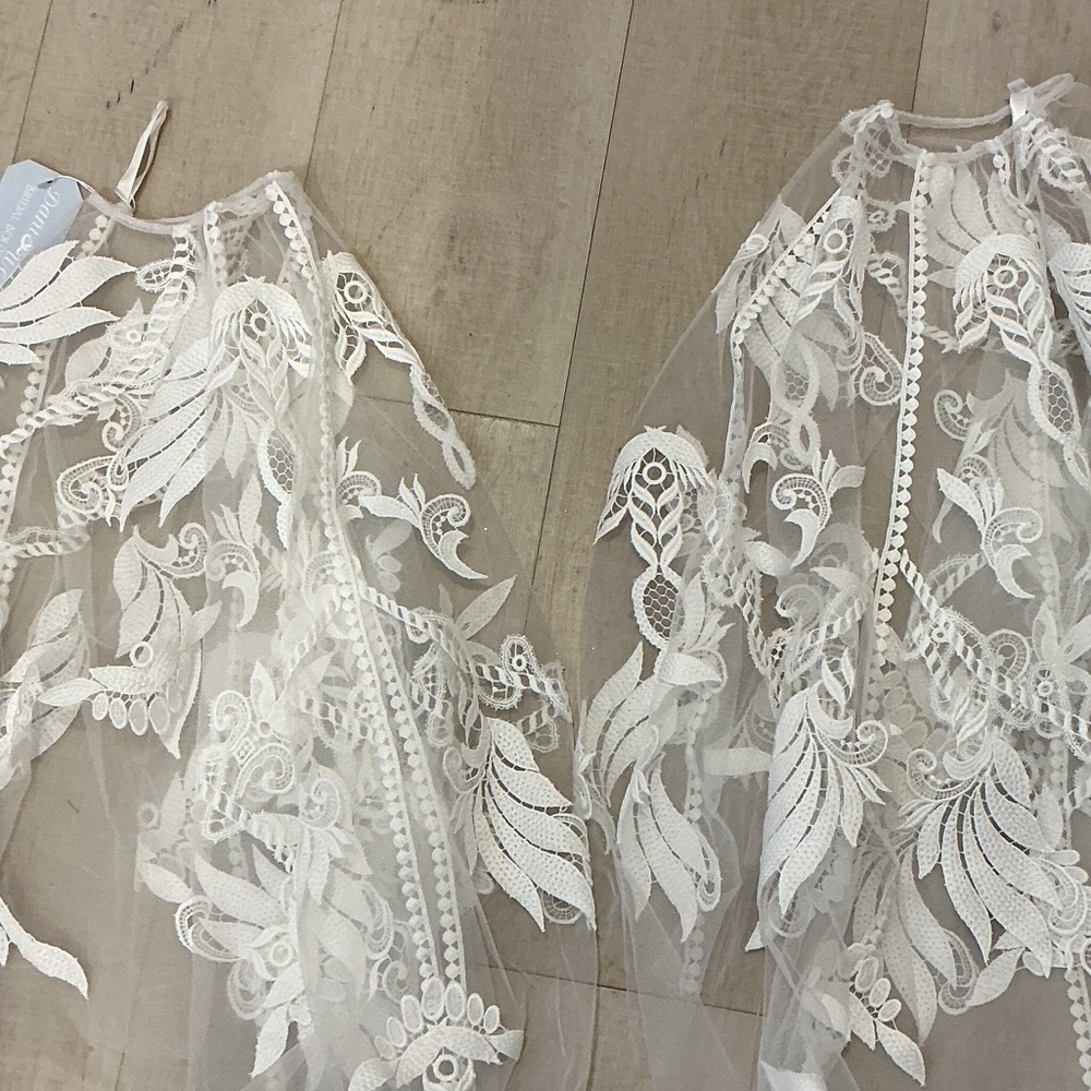 Maggie Sottero sleeves - Picture 4 of 4